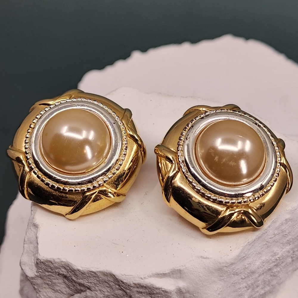 ERWIN PEARL Vintage Pearl Clip On Earrings Gold & Silver Tone Costume Jewelry